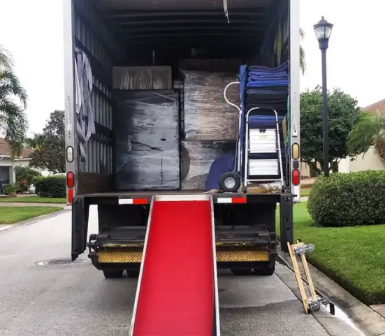 Need moving services in Tampa, FL? Our Florida movers provide exceptional relocation and packing services for your convenience