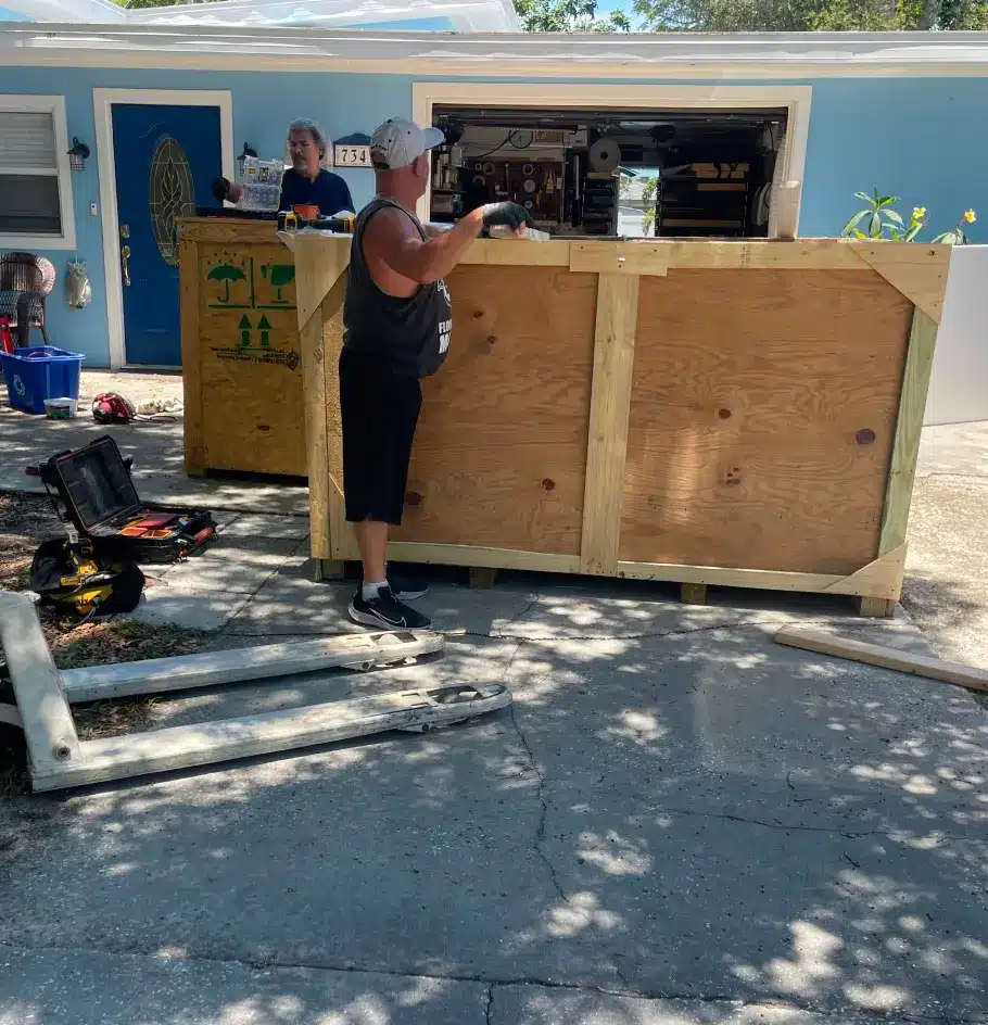 custom crating and packing